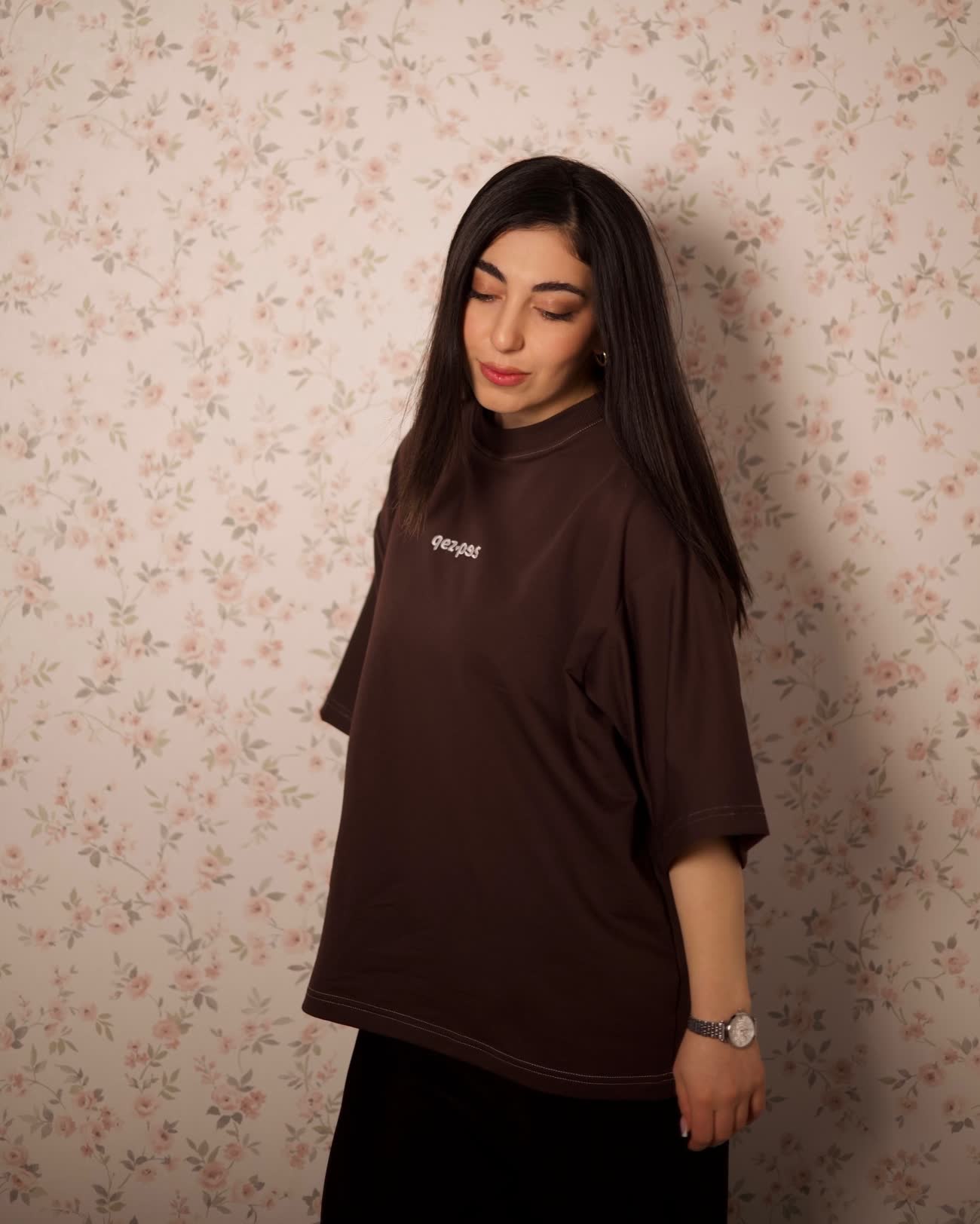 The Signature Tee in Brownie